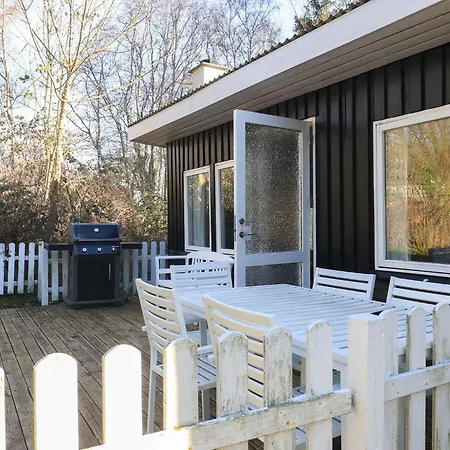 Holiday home Iii *